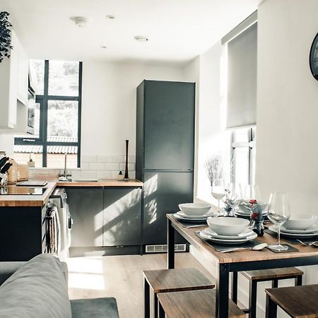 Bv Apt 2 Bedroom At Holmfirth Perfect Views 哈德斯菲尔德 外观 照片