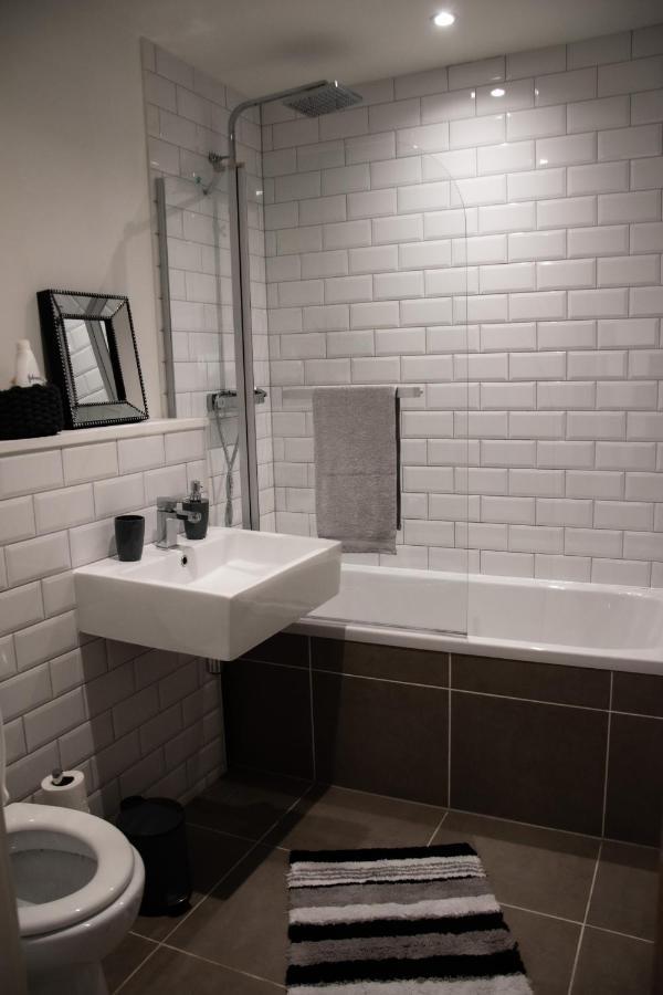 Bv Apt 2 Bedroom At Holmfirth Perfect Views 哈德斯菲尔德 外观 照片
